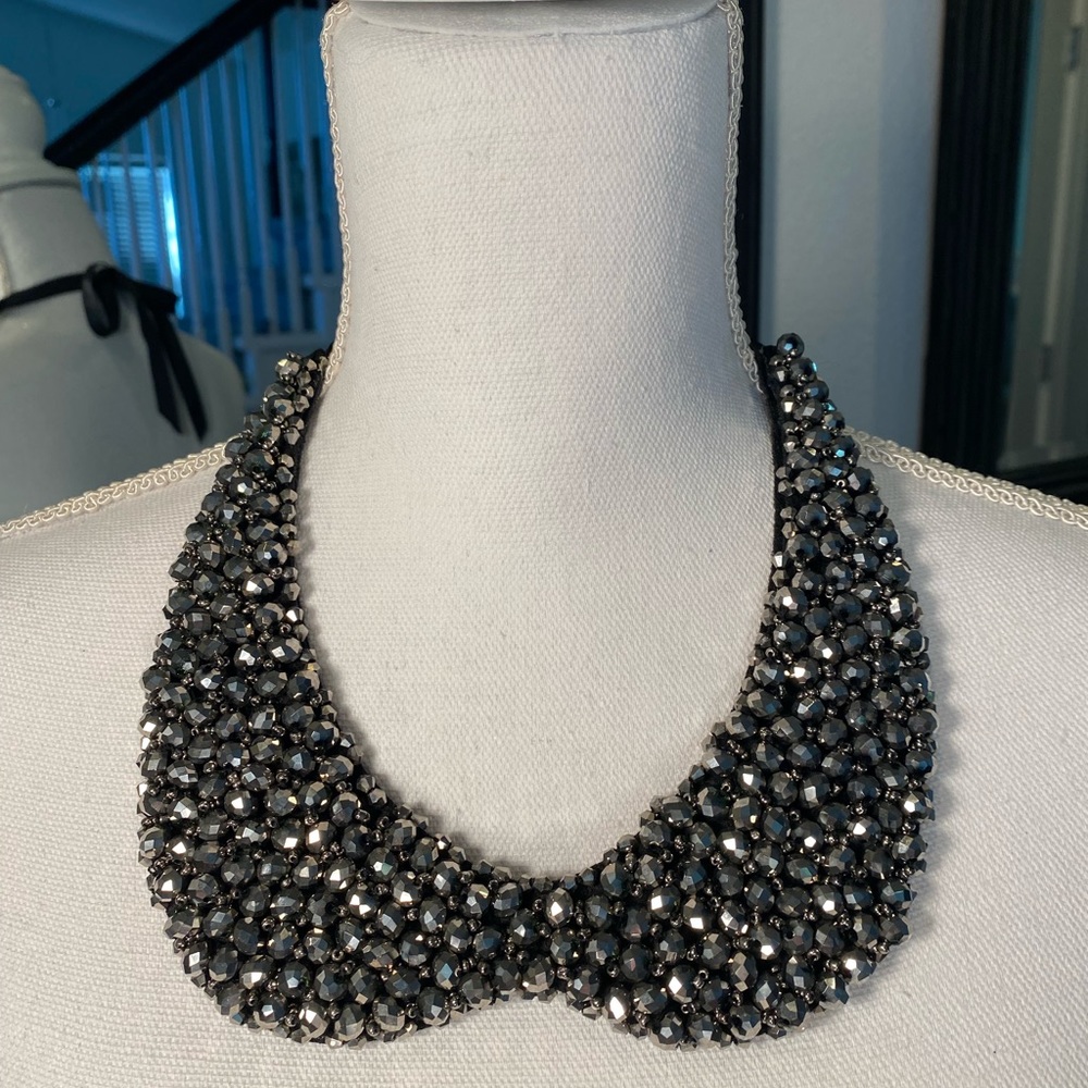 Detachable Collar With Multi Faceted Jeweled Beads. - Picture 2 of 7